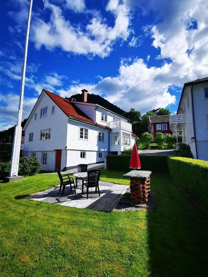 Marifjora Sjobuer Villa Екстериор снимка